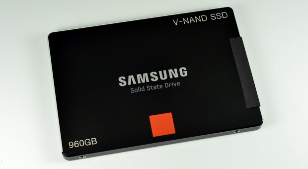 Samsung 3D V-NAND